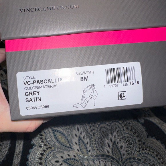 Vince Camuto heels - Picture 6 of 6